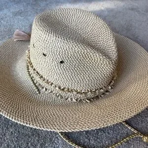 Eric Javits | Accessories | Eric Javits Beige Straw Hat With  display picture 2